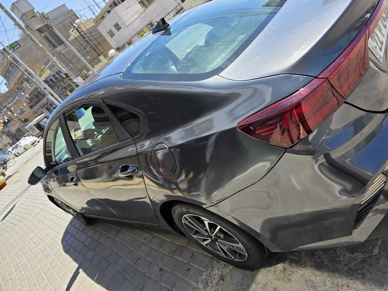 السلام عليكم #للبيع كيا فورتي 2024 وارد امريكي مواصفات lx
بيهة طخات بصفحة السايق والبنيد ومصبوغات بدون دواخل بدون دواخل
 رقم وهزة جدد تحويل شوكت ميعجبك
سيارة جاهزة وكاملة من كلشي
مواصفات السيارة:
مكينة 2000 دوش المرغوب
شاشة وكامرة
تحكم ستيرن جهتين
درايف مود وضعيات قيادة
تبريد وتدفئة خير من الله
رادار امامي وخلفي وجانبي
مثبت سرعة تفاعلي
نقطة عمياء بالمري
مانع تزحلق
ومواصفات البقية المعروفة
مكان السيارة:بغداد سبع ابكار
السعر: 112 وبيهة مجال بسيط
للاتصال: ***********
