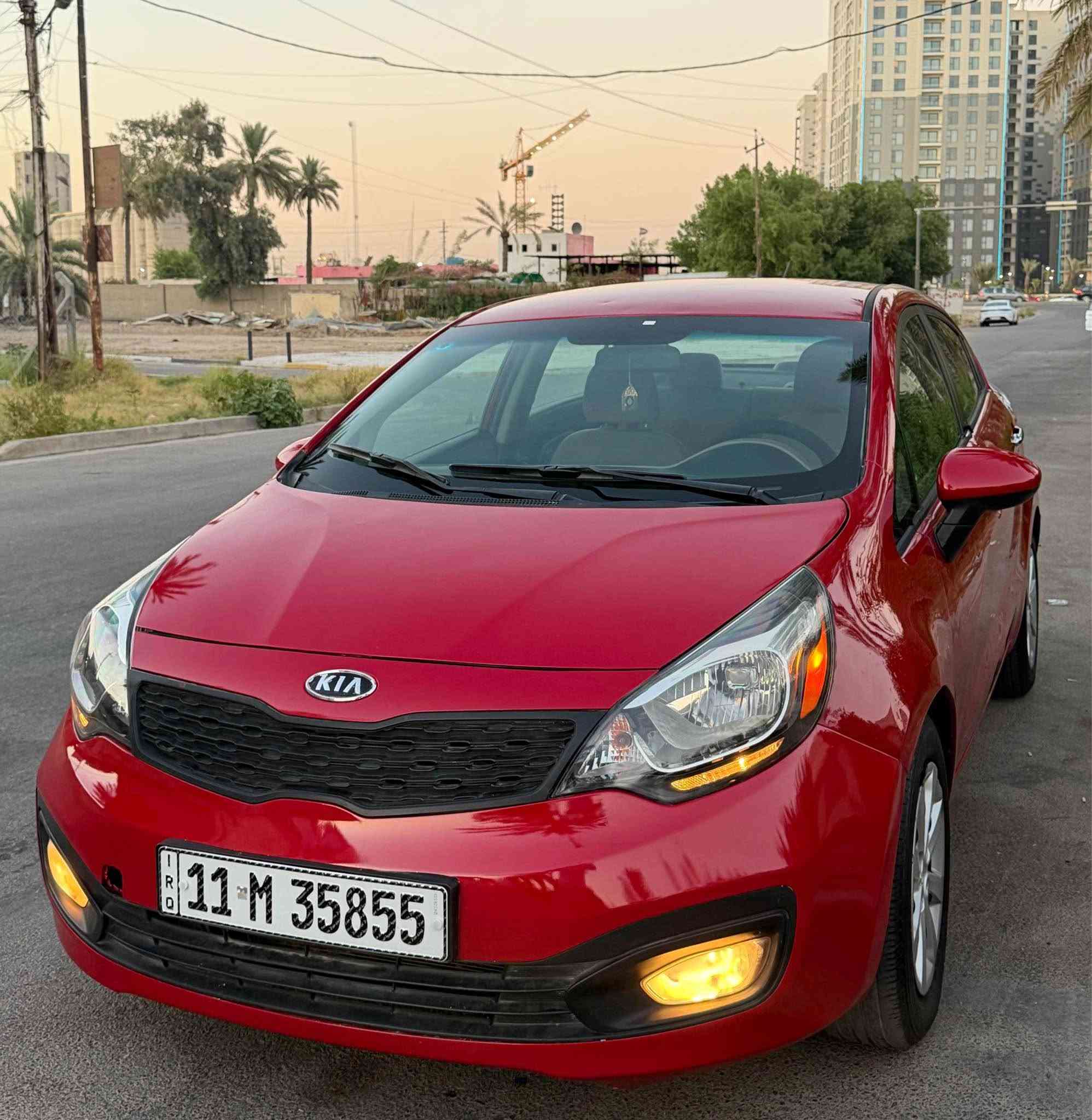 السلام عليكم للبيع كيا ريو 2014 وارد امريكي حادثة جاملغ و بنيد سطحي بدون دواخل بدون ايرباك ليبل واحد بدون تبديل صبغ جاملغين و بنيد + شبر بالجاملغ الخلفي مواصفات ( شاشة جبيرة كامرة - ٤ دسك - نضام ايكو - مانع انزلاق - تحكمات ستيرن + كروس - محرك 1.6 ) وباقي الموصفات المعروفة ماشية 88 الف فقط
محرك وكير مكفولات صدر تخم تاير تبريد كله جاهز 
رقم بغداد ب اسمي سنوية هزة ارقام كلهن جدد 
السعر 79 ورقة 
للاتصال *********** بغداد, العراق
