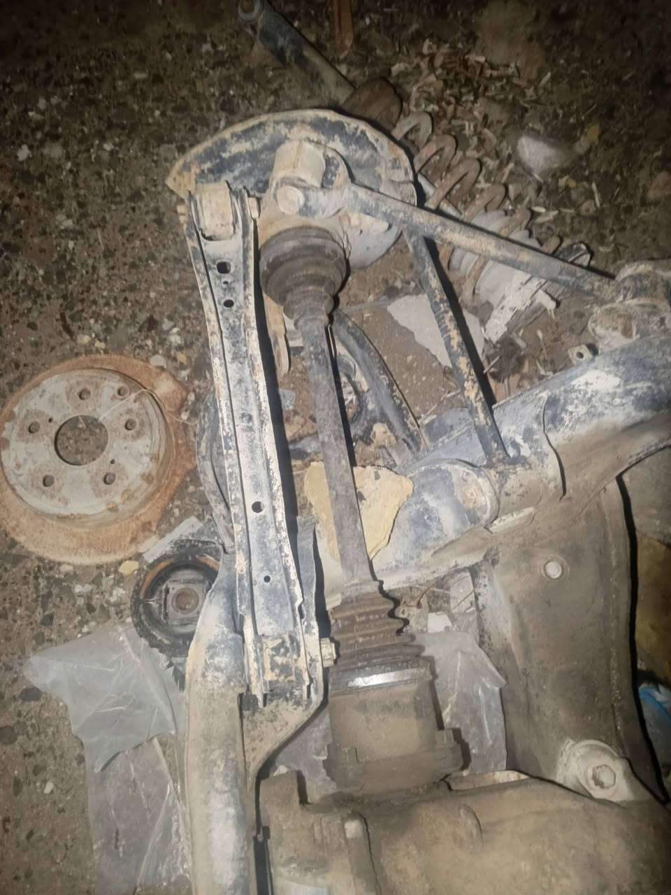 عربانه مال مارك عضم اكسن بي صوت درايمات جدد العربانه جديده لا خياس ولا لحيم السعر 150وبيهه مجال مكان نجف حي النور للستفسار الاتصال على الرقم ***********واتس اب موجود والله العظيم اخواتهه ب500الف الله شاهد اني اخذتهه
