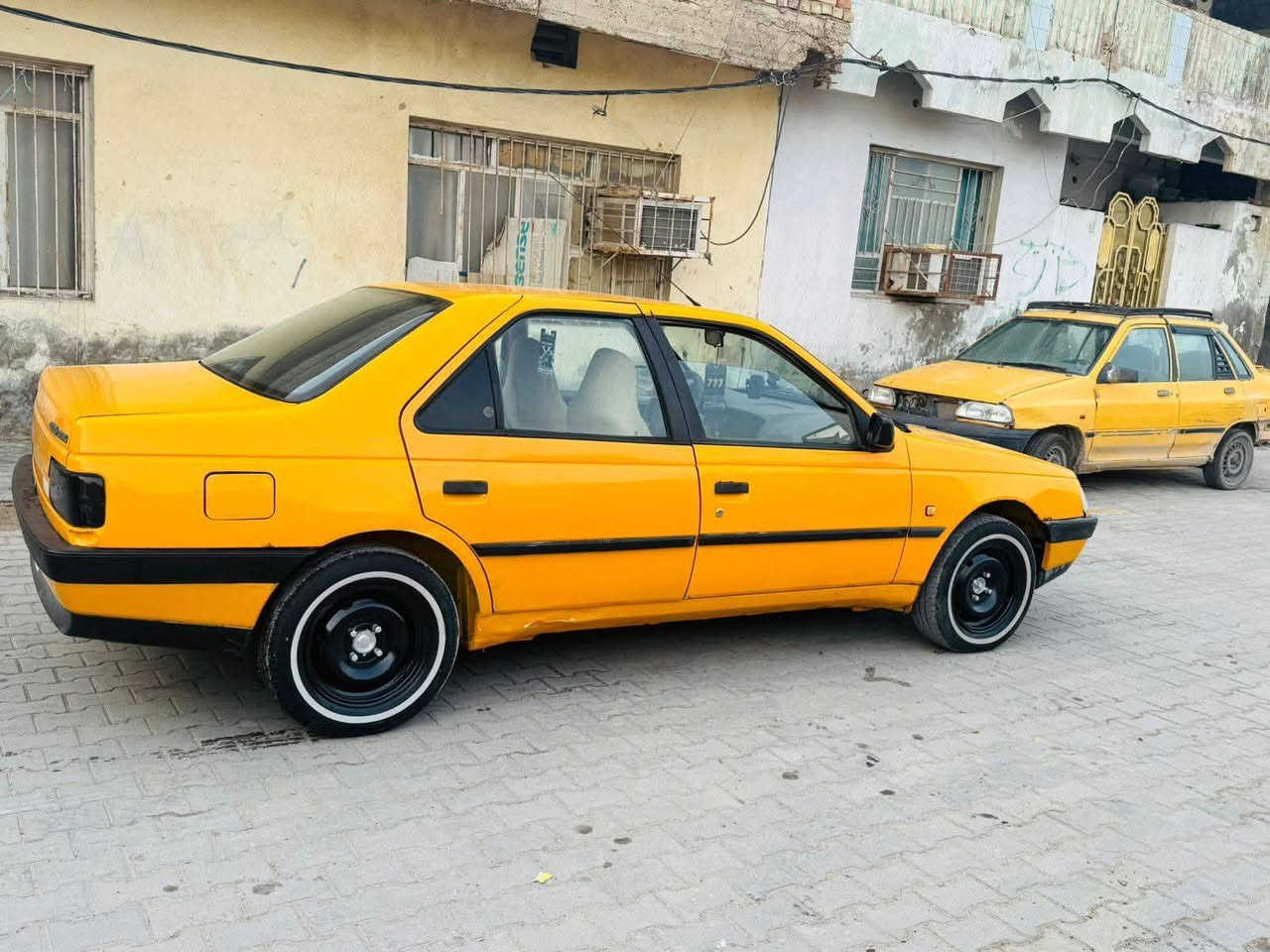 السلام عليكم بيجو موديل 18
سياره كير مكينه حداديه جديده تخم تاير جديد 
رقم مثنى حره مداور ثاني يوم سياره جاهزه 
ما تخسر عليه ربع مكان لسياره السماوه المركز 
سعر 45 وبيه مجال الطيبين لاستفسار  ***********
