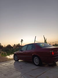 BMW حجم 525i لل بيع او المراوس حسب الرغبه. سياره. جاهزه حلو ناقصه بس ت...