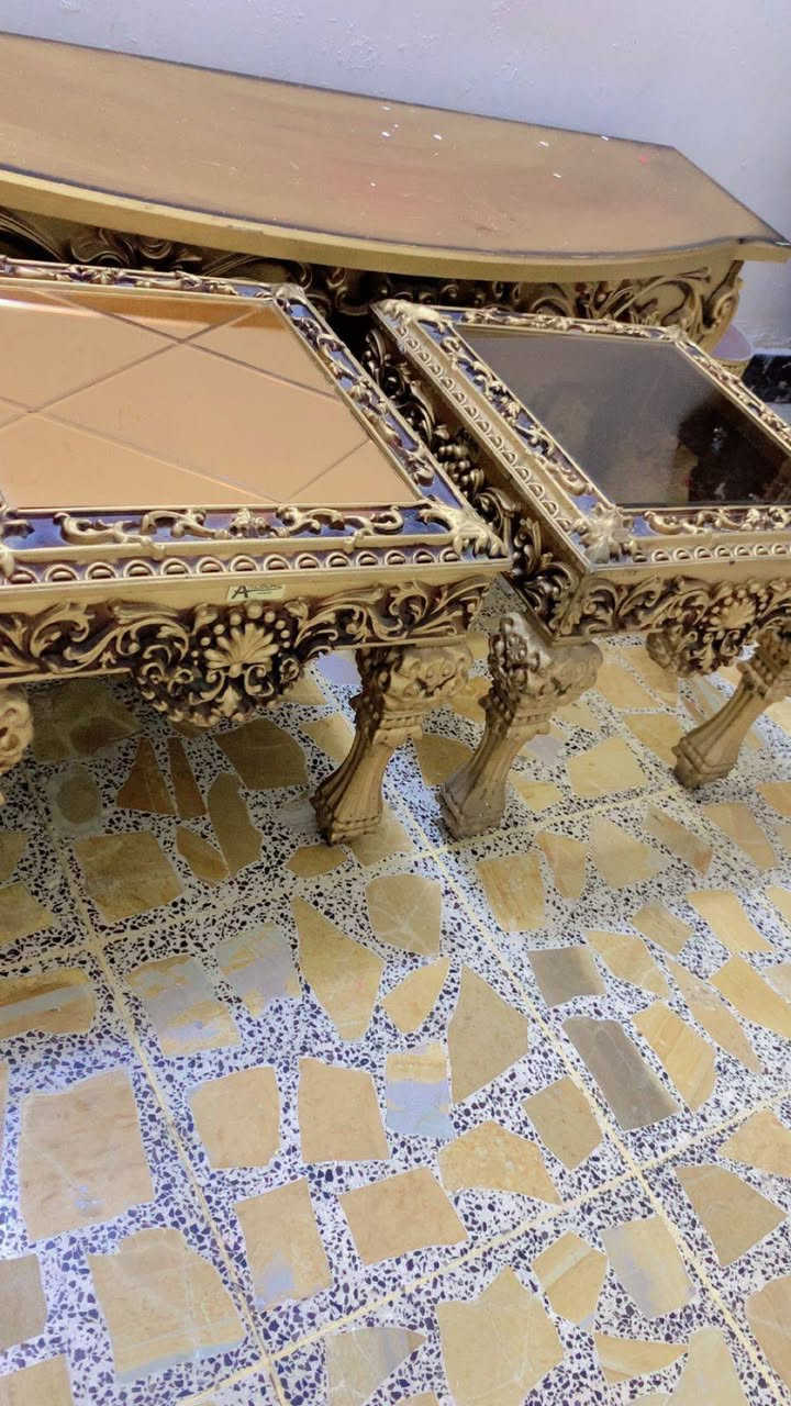 غراض للبيع
جرباية نفر نظيفه سعر 30 
طبلات ثلاثيه سيت اثنين صغار وحده كبيره سعر السيت 40 الف 

ميز بلازما السعر 30 

مراية السعر 15 الف 

الغراض بيهن مجال بسيط

للأستفسار التواصل على الرقم 
***********
