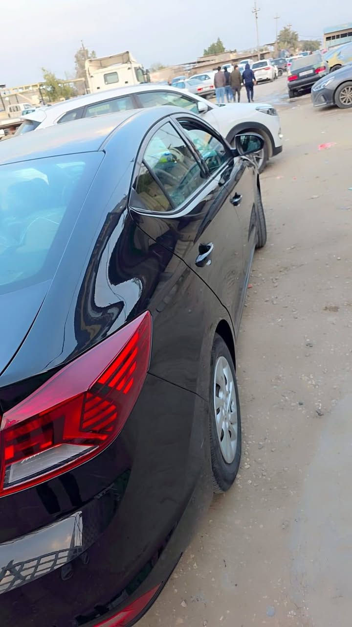 النترا ٢٠١٩ رقم اربيل لون اسود ضربته كما موضح في السونار ضربه خفيفه ضربه الوارد سيارة حلوة السعر ١٢٢ ورقة وبيها مجال تجي تفحص وتاخذ سونار وتقتنع وتشتري.
***********
