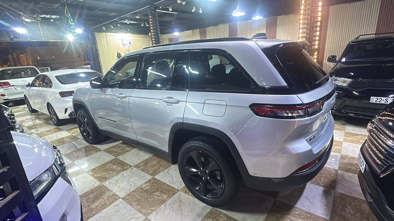 جيب شيروكي كراند مديل 23 رقم اربيل 5 راكب 6 سلندو كشنات جلد فتحه بلسقف  تصال بلرقم ***********اوتساب
