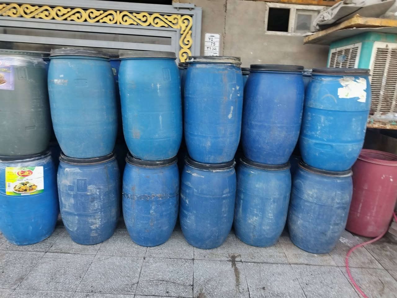 براميل120 لتر اصلي بلاستيكية للبيع
النجف ***********
