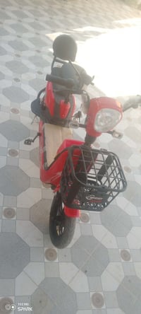 دراجه شحن 4 بتريات حجم 14 سعر 300 وهاذه رقم لولد ملكف بل نشر 078531715...