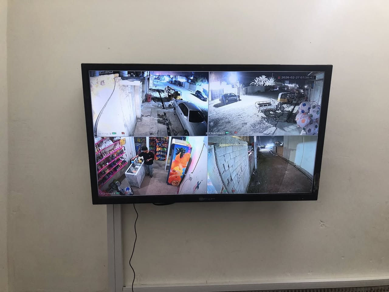 رمضان مبارك 🩵
جانب من اعمالنا في الرفاعي حي الحسين 
المهني موسى الكامرات***********
فني مختص في جميع انواع الكاميرات تنصيب وصيانة جميع اعطال  الكاميرات المراقبة الانالوك والـ ip
حافظ على املاكك  مع امان متطور ✅
ذي قار _الناصرية _قضاء الرفاعي 
العمل في جميع انحاء ذي قار

 #دهوا #نضام #امان #دهوا #
