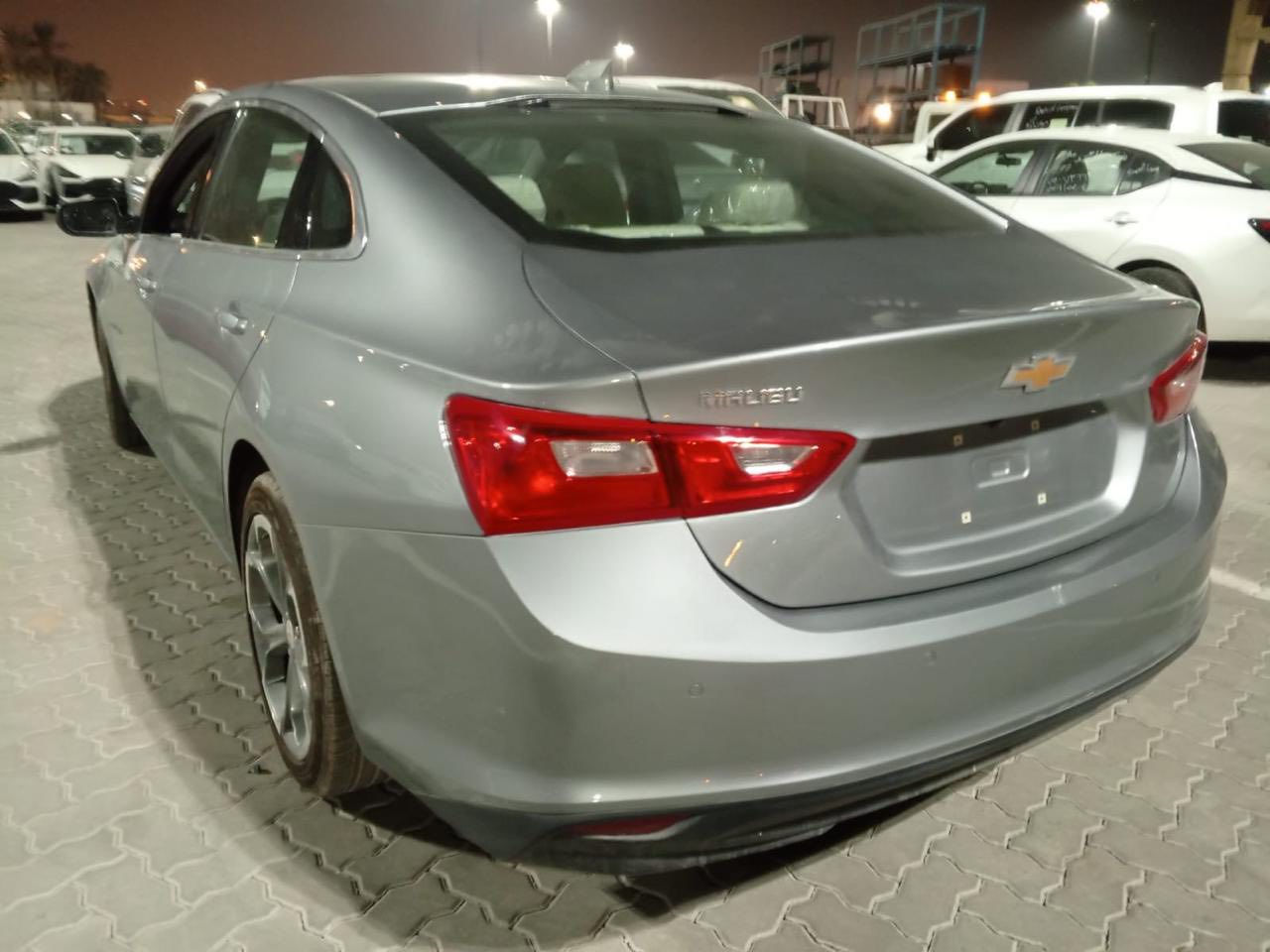 السلام عليكم
ماليبو 2024
مواصفات Lt فول بانورما 
حادثهة مثل ما موضح بل صور 
السيارة جاهزة رقم اربيل الجديد و هزة جديدة 
ماشية 34 ميل
السعر 158 ورقة و بيهة مجال
***********
