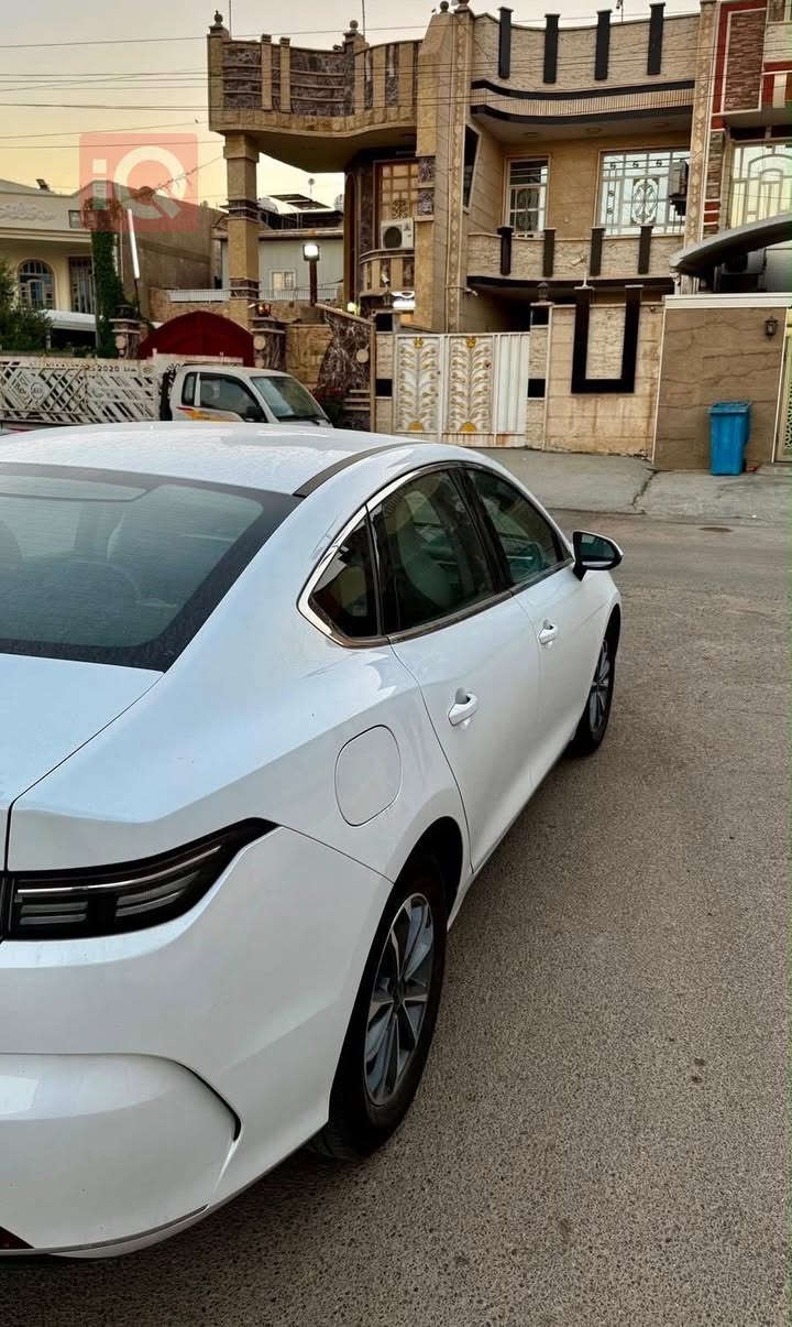 السلام عليكم  بي واي دي دسترويل للبيع موديل 2025 مكفوله   ع وضع الزيرو وياها سبير وحوضيات  السعر 19 و 500 قفل مكاني بغداد السيدية / *********** متوفر واتساب
