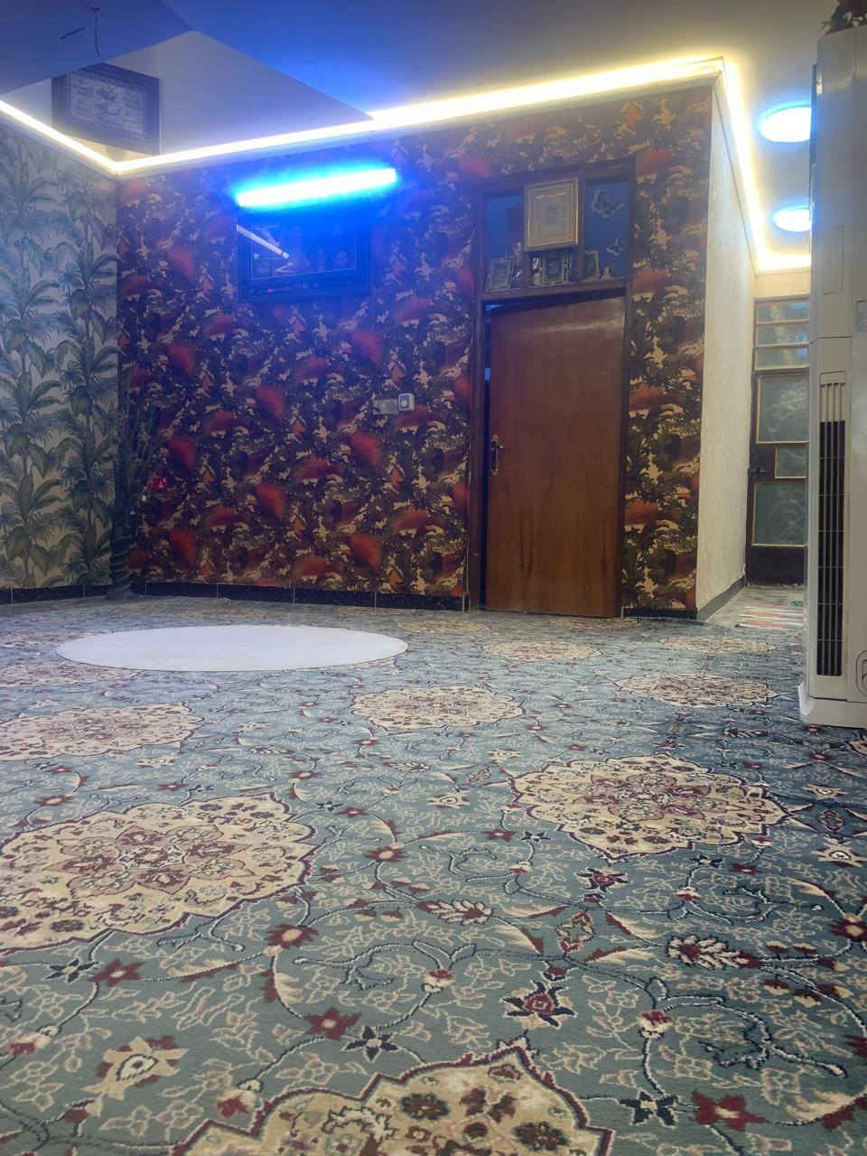 دار للبيع في المحموديه حي الرشيد قرب عدادية الحكيم
مساحه ١٥٠ متر واجها ٧ ونص بناء طابوق يحتوي
على 4 غرف نوم الطابق الارضي غرفه وستقبال ومطبخ وصحيات ومناور وهول
الطابق الثاني 3غرف نوم وهول وصحيات وبيتونه
الطابق الارضي بناء ٢٠١٨ الطابق الثاني بناء ٢٠٢٦
البيت خير من الله ما بي اي نقص بس جيب غراضك وتكعد
للستفسار
الربيعي للعقار ***********
***********
