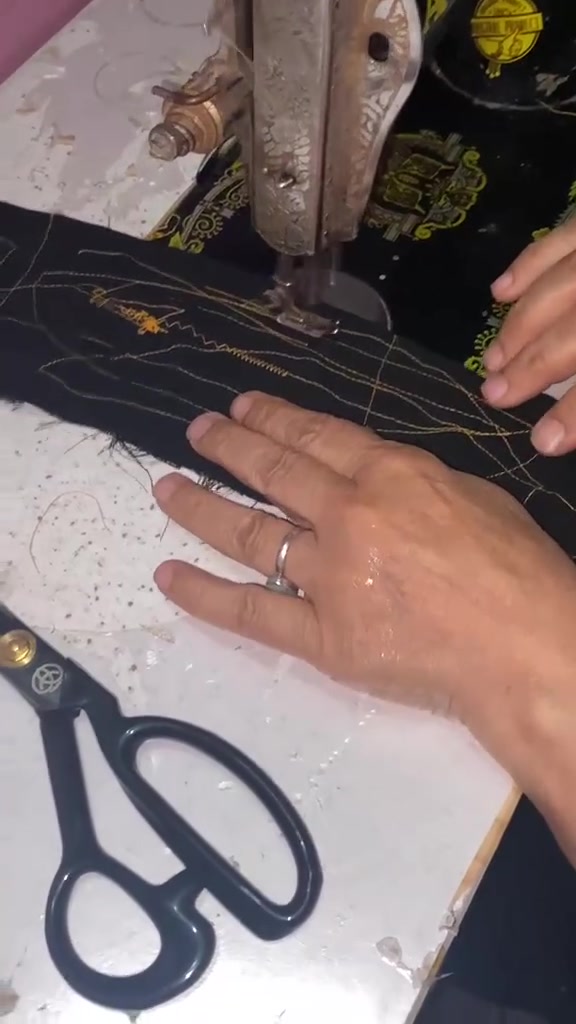 مكينه نوع قديم فراشه مكان خدمات مسقط  خياط يخبل


**إذا كنت صاحب هذا الإعلان وتريد حذفه لأي سبب، رجاءا أرسل رسالة إلى الدعم الفني**