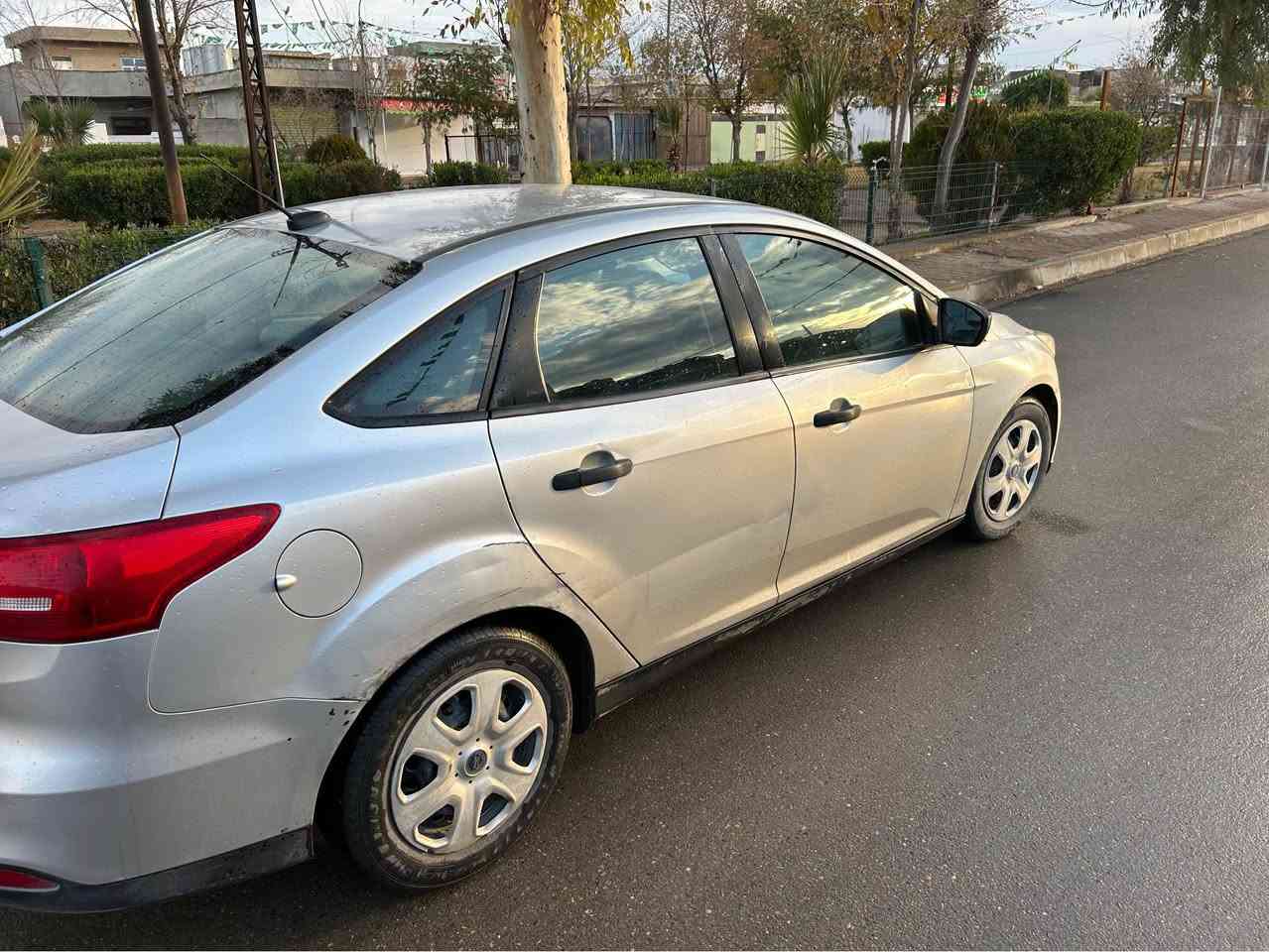 فورد فوكس موديل 2017 سلڤر  قطعتين صبغ بدون دواخل رقم و سنويه جديدة يوجد بطاقة كوبون بنزين سعر88ورقة رقم ***********   

فورد فوكس موديل2017سلڤر دو پارچه ي سبوغه بي ناوگرتن رقم و سنويه ي تازه يه كوبوني به نزيني هه يه سعري 88وه رقه ژماره ي تلفون*********** كركوك, العراق
