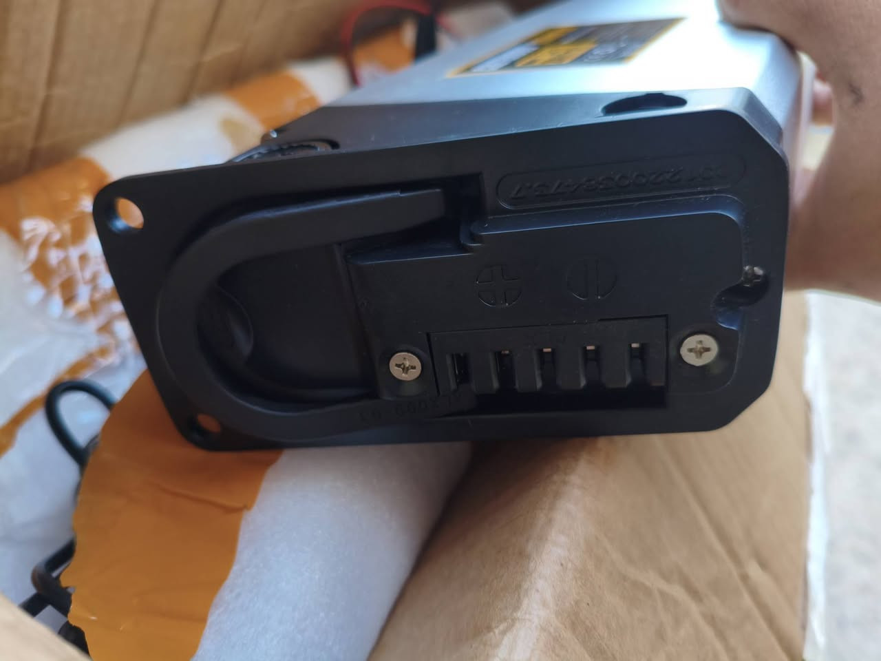 بطارية ليثيوم نظام السوبر V52 20A هو بالاصل 48V يشتغل بدال 4 بطاريات
سعر 130 الف كامل


**إذا كنت صاحب هذا الإعلان وتريد حذفه لأي سبب، رجاءا أرسل رسالة إلى الدعم الفني**