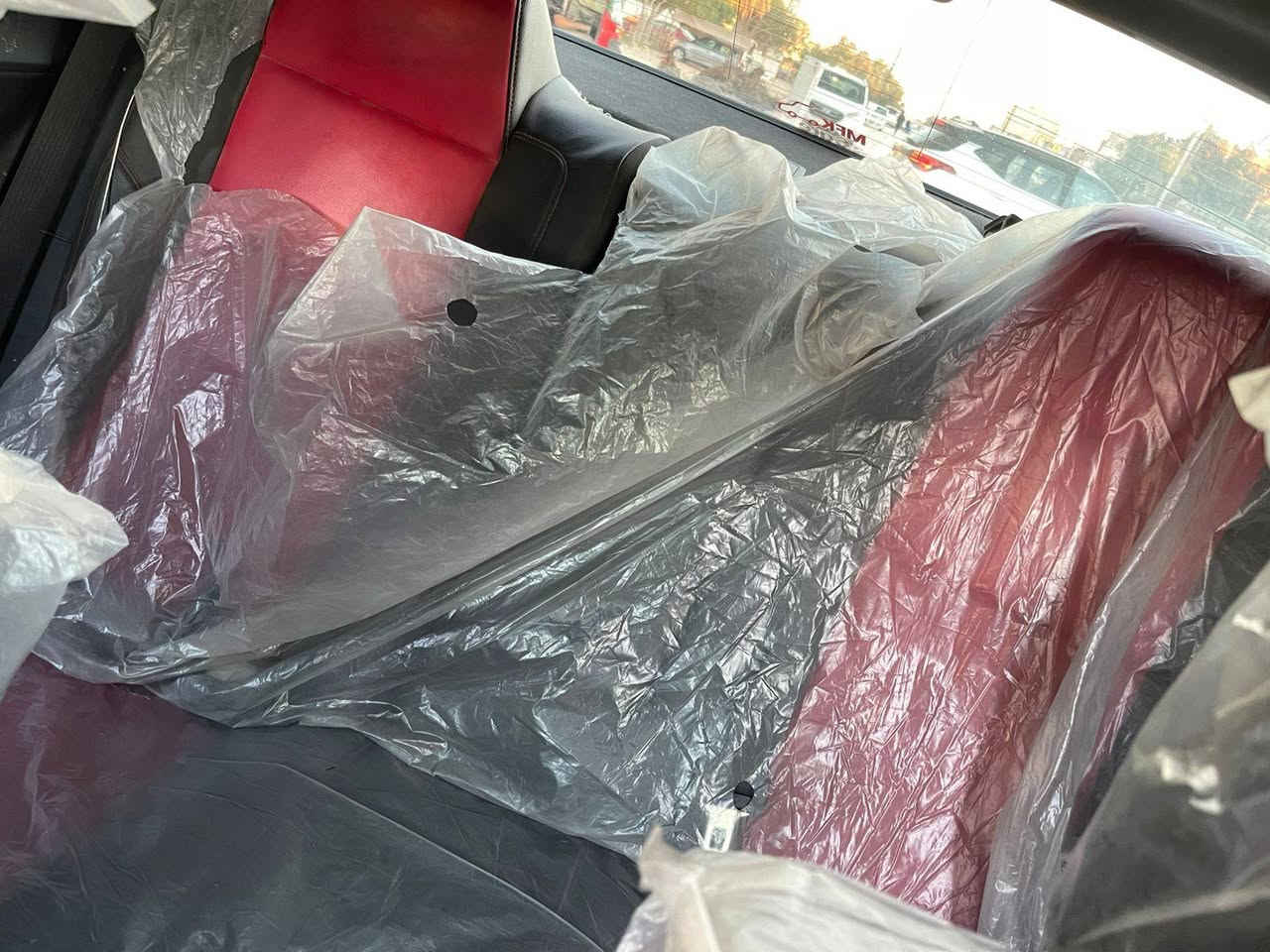 جالنجر مديل 2018 فول السياره مكينه كير خير من الله ضربتها جاملغ يمنه بنيد مبدل محدث جاملغ الي وره السايق بس صبغ تبريد تدفئه خير من الله تخم ويل تخم تاير كشر خير من الله دواخل جديد كل شي يشتغل بلسياره وايت بدي 8سلندر 5700هيمي السعر 180 $الاتصال *********** مكاني الدوره شقق الصحه
