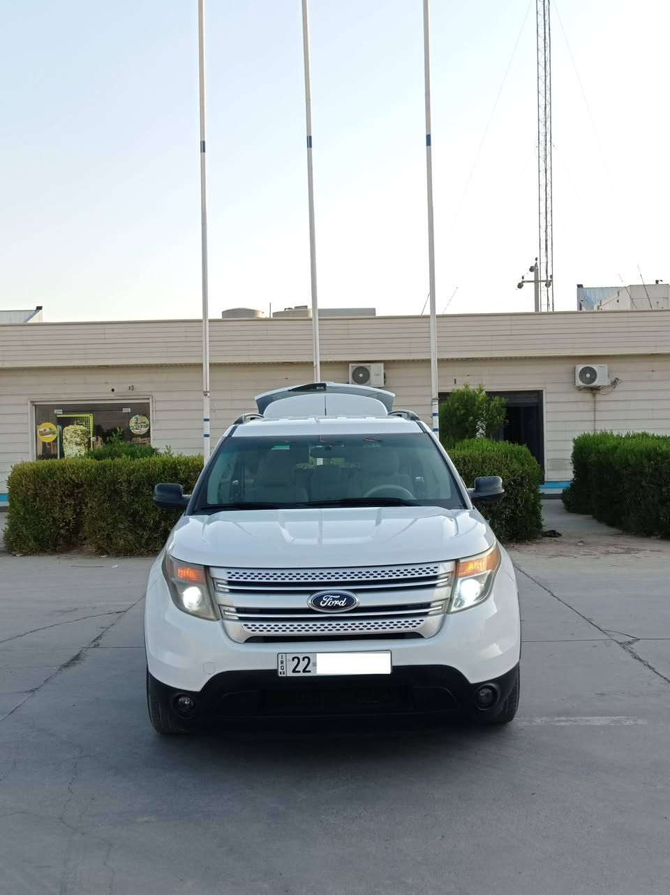 FORD EXPLORER 2014
بِسْمِ اللهِ الرَّحْمَنِ الرَّحِيْم 
عربي / كوردی 
عربي 
فورد اكسبلورر موديل ٢٠١٤ وارد خليجي شركة نيفا بدون صبغ فقط بيهه مكانات بارد ماشي ( ١١٧ ) ألف ميل كير والمحرك بشرط رقم اربيل سنوية و هزة جديد حتى ( ٢٠٢٩ ) سيارة جاهزة و بدون نقص .
المحرك : ٦سلندر - حجم : ٣٥٠٠ - قوة : ٢٩٠ حصان 🐎 .
مواصفات ( BASE )
١-٧راكب 
٢-٣قطع تبريد 
٣-كاميرا امامي 
٤-حاسة خلفي 
٥-داخل أصفر 
٦-بلاجكتور 
٧-لايت زنون 
٨-جام أوتو 
٩-كشن كهرباء 
١٠-بگلايت ليد
١١-تحديد سرعة
١٢-كاميرا خلفي 
١٣-لايت أوتو 
١٤-فوليوم
١٥-مۆد تراکشن  . 
مكان : كلار - سليمانية 
سعر : ( ١٣٥ ) ورقة 💸 
رقم تلفون : 
       واتساب 
          📥
 ( *********** )
 ( *********** )
كوردی 
فۆرد اکسپلۆرر  مۆدێل 2014 وارد خەلیجی کۆمپانیای نیڤا بێ بۆیاخ چەند شوێنێک ساردی هەیە ( 117 ) هەزار ميل ڕۆیشتوە گێڕ و مەکینەی بەشەرت ڕەقەم هەولێر سەنەوی و هەزەی نوێیە تا (2029 ) سەیارەیەکی خاوێن و بێ مەسرەفە فول .
مەکینە : 6بستۆن - قەبارە : 3500 - هێز : 290hp 🐎 . 
مواسفات ( BASE )
1-کامێرای پێشەوە
2-تەحدید سورعە 
3- 7نەفەری 
4- لایت زینۆن 
5-ڤۆلیۆم 
6- 3مەقعەد تەبريد 
7- لایت ئۆتۆ 
8-جام ئۆتۆ 
9-کوشین کارەبا
10-مۆد تراکشن 
11-کامێرای دواوە 
12-ناو زەرد 
13-بەگلایت لید 
14-حاسەی دواوە 
15-بلاجکتۆر  .
شوێن : کەلار ـ سلێمانی 
نرخ : ( 135 ) گەڵا 💸 
ژ.م :   واتساب
            📥 ( *********** )     ( *********** )
