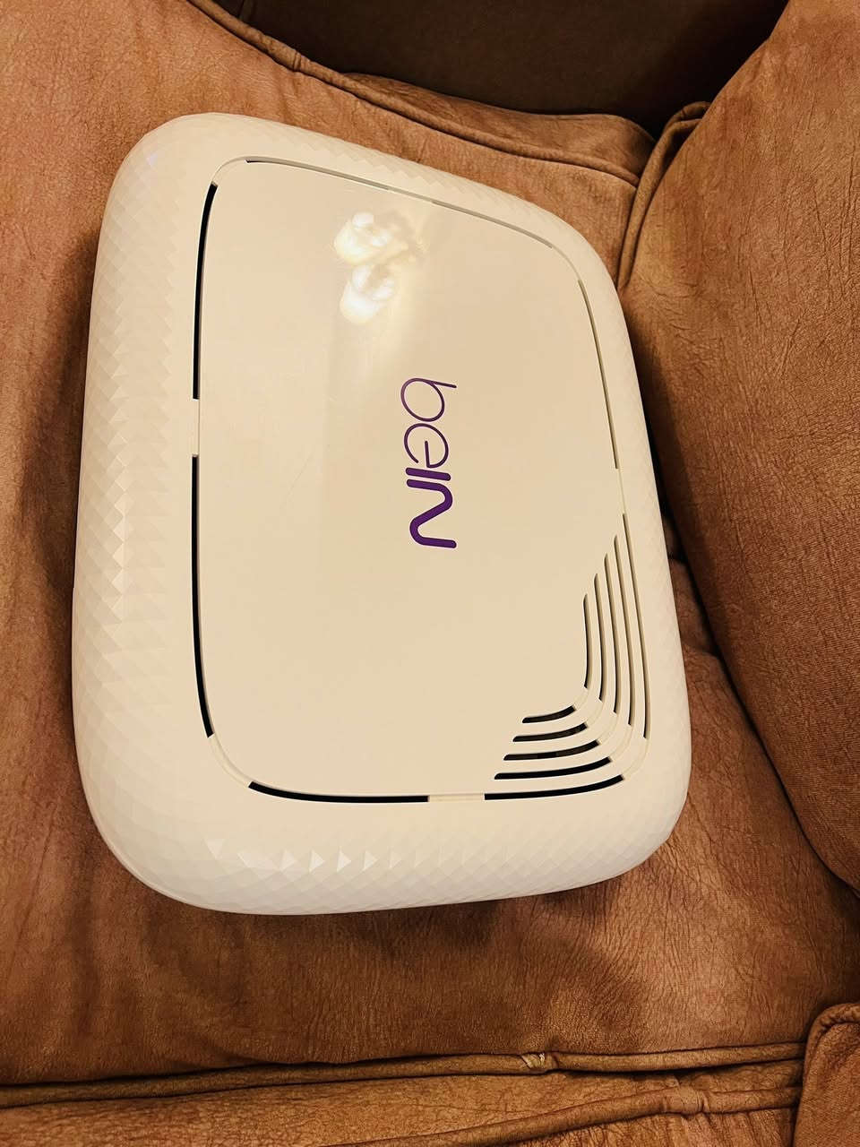 للبيع: جهاز beIN Media Server موديل DMS7000NBS – نظيف جداً
📌 الموديل: beIN DMS7000NBS
📌 الحالة: مستخدم نظيف جدا – مفرمّت وجاهز – بدون اشتراك وبدون سمارت كارد
📌 المواصفات:
• تكدر تشدله قرص داخلي 1 TB للتسجيل
• واي-فاي + إيثرنت + USB
• مدخل HDMI + PVR + تسجيل متقدم
• دعم HD عالي الجودة 💡  ￼

📦 الملحقات:
• ريموت
• كيبل HDMI
• محول كهرباء 
• كرتون

💰 السعر المطلوب : 115 الف دينار (قابل للتفاوض المعقول)
📍 المدينة: بغداد
📞 للتواصل: (***********)
