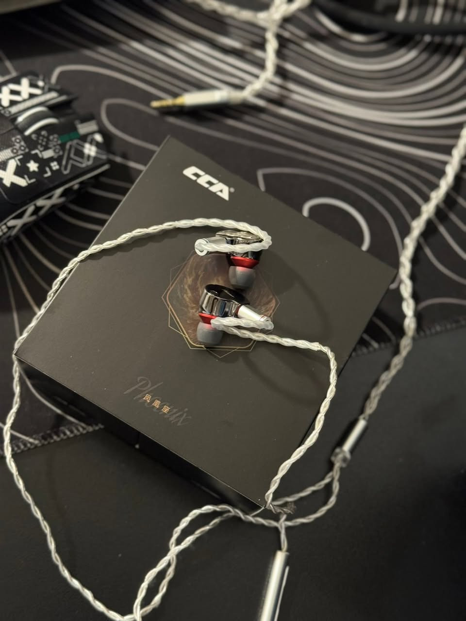 سلام عليكم
سماعه IEM 
Cca phoenix dark gray  للبيع  
السماعه اشتريتها بتاريخ 2026/6/24 
 استعمال ساعه وحده ما ناسبت أذني مع العلم جربت جميع احجام الربلات اللي تجي وياها 
تحب تتاكد ادزلج البيج اللي أخذته منه وتأكد منه اكثر 
سعرها السماعه 55 الف 
ابيعها 45 الف لان صارت اوبن بوكس 
مواصفاتها مذكوره على كارتونه وتكدر تتاكد من اليوتيوب والجات جي بي تي 
متوفر توصيل 
للتواصل : ***********
بي واتساب
