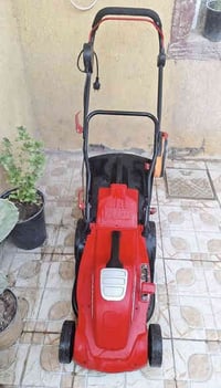 ماكنة ثيل USA شرط أصليه والسعر ب140 الف وبيها مجال قليل شرط الفحص{0770...