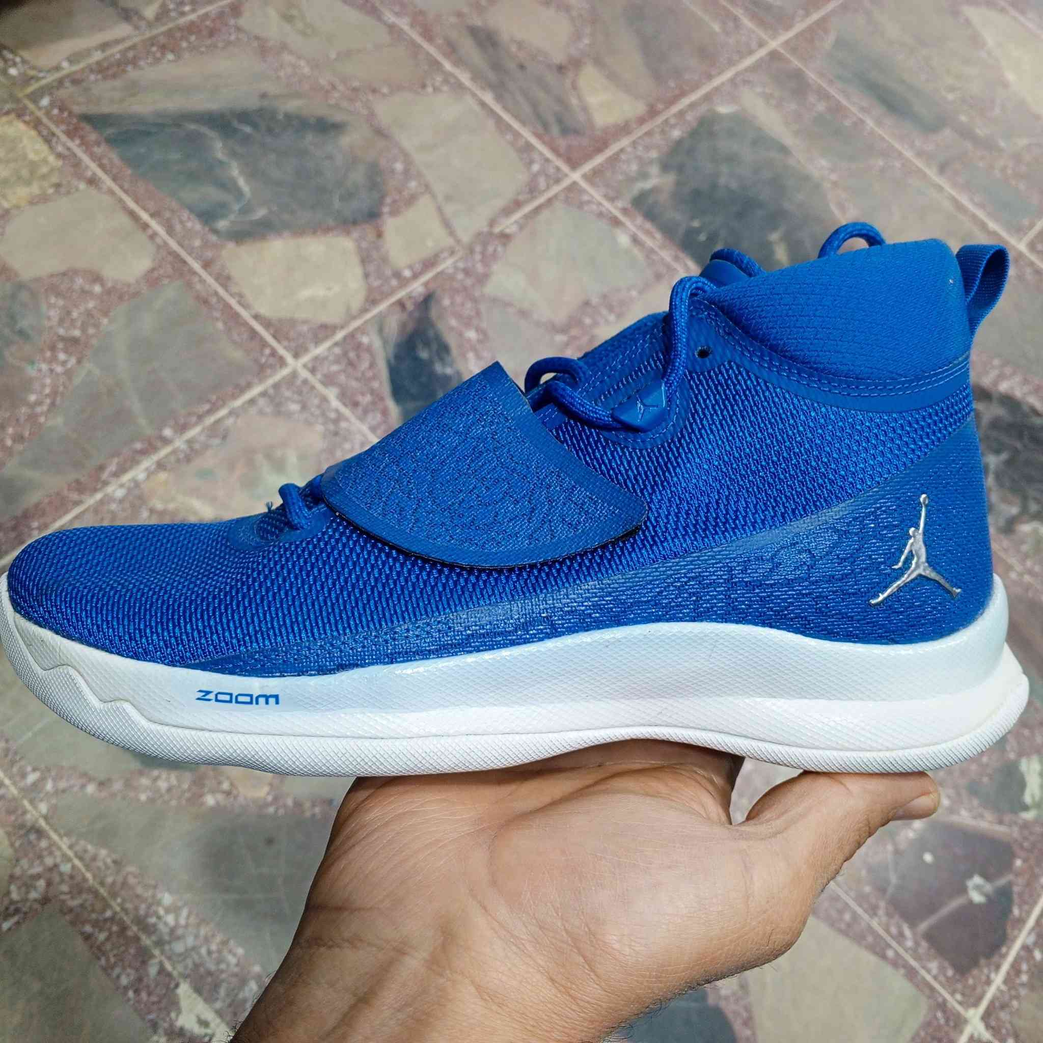 جوردن زوم قياس 42 يلبس41 سعر 40 مع التوصيل


**إذا كنت صاحب هذا الإعلان وتريد حذفه لأي سبب، رجاءا أرسل رسالة إلى الدعم الفني**