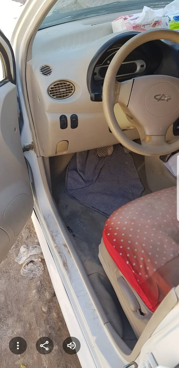 السلام عليكم كيوكيو م ١٣ للبيع رقم قادسيه بسمي مداور ثاني يوم السعر ١٩ ورقه شغاله بس الكير عطل ابيع كوم حديد شغال تبريد وتدفئة وتخم تاير وباتري جديد كلههه شغال بس الكير ماادري شبيه ماينمر بعد ابيع عله وضعهه ***********
