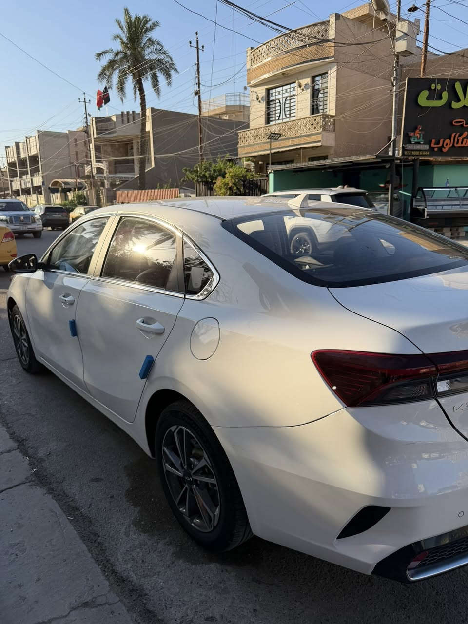 السلام عليكم
كيا k3 2024 رقم أربيل 

ماشيه 27 الف   سنوية بسمي 
 
المواصفات  فووول مكفولة من بارد و صبغ 

محرك 1500 دبل نوزل دوش 

السعر / 138 $ وبيها شي بسيط 

مكاني بغداد حي البنوك 

الاتصال /***********
