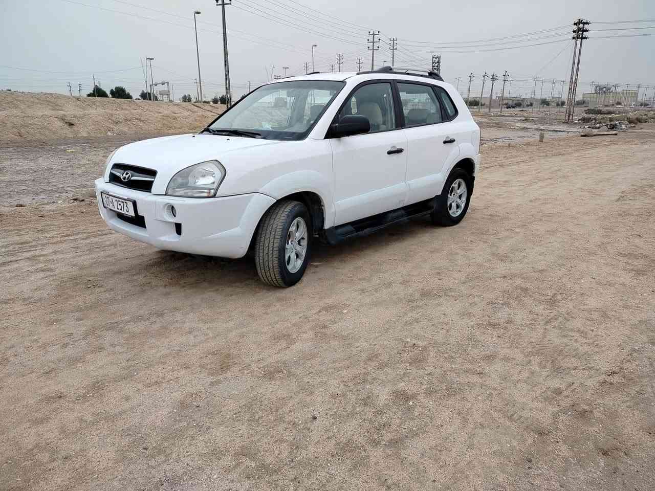 هونداي توسان خليجي مكفوله
مديل 2009
مكينه 2700
شاشه 
تخم تاير 
تبريد
رقم جديد
سياره بسمي وجاهزه *********** بصره القرنه
