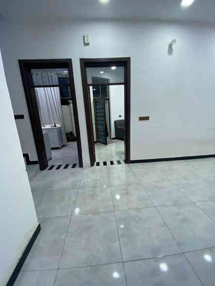 بيت زراعي سند 25 مرقم بلديه مشمول بل تطويب للبيع المساحه 120 متر واجهه12 نزال 10 بناء زيرو طابوك اساس وسقف كونكريت
استقبال
2غرف نوم
مطبخ
صاله 
2مجمع صحيات
العنوان حي الامين الاول شارع التنانير قرب بانزين خانه الشموس
السعر ٧٠ مع المجال البسيط
***********
