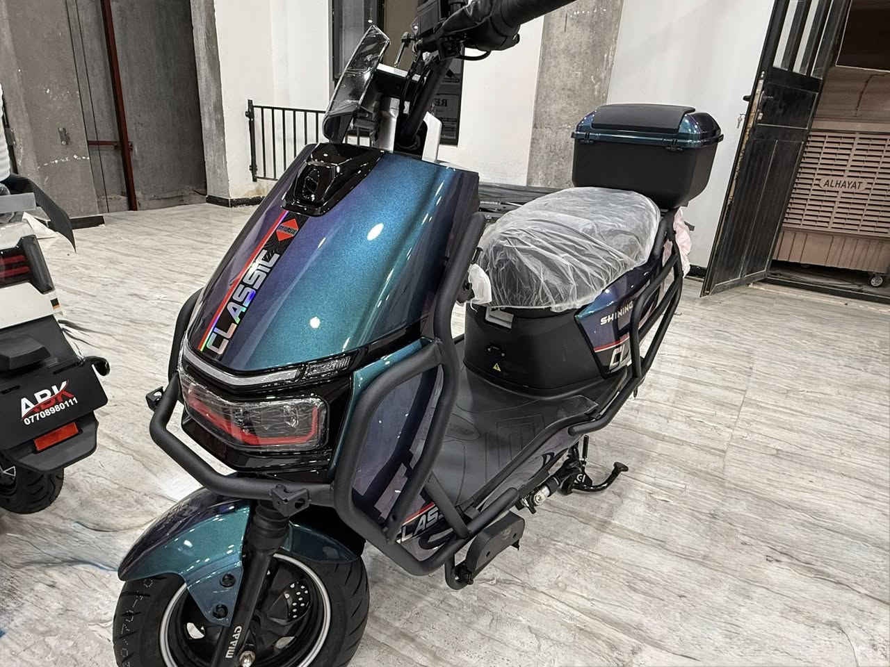 ⚡🔥 وصلت الان أحدث الدراجات الكهربائية 🔥⚡

🏍️ #دراجة_الصاعقة – قوة وتحمل بمواصفات احترافية 💥

✨ أهم المواصفات:

⚡ ملف 2000 حقيقي  
🔋 بطارية كرافين أصلية  
🛞 إطار جبلي مقاس 10 و12 ويل كب  
🛡️ مدرعة بالكامل لتحمل أقوى الاستخدامات  
🔑 تشغيل سويج + بصمة + كارت  
💧 كيبلات Waterproof ضد الماء  
🔥 عقل يتحمل حرارة عالية 35A و38A  
🛑 منظومة فرامل TCS مانع انزلاق  
🚀 مثبت سرعة لقيادة أكثر راحة

🏍️🏍️🏍️🏍️🏍️🏍️🏍️🏍️🏍️🏍️🏍️

🚨 كما تتوفر ماطورات الشحن موديل 2026 بأحجام ومواصفات متعددة وبطاريات #كرافين أصلية وتحمل عالي للاستخدام اليومي 🏍️🔋
🏍️🏍️🏍️🏍️🏍️🏍️🏍️🏍️🏍️🏍️🏍️

⭐ متوفر لدينا أيضاً:
🔋 #بطاريات_جرافين أصلية  
🔌 #شواحن_أصلية  
⚡ #ماطورات_ليثيوم

💰 البيع نقداً أو بالتقسيط المريح
لحاملي ماستر كارد مصرف الرافدين

🎁 توصيل مجاني داخل محافظة الانبار + هدية مجانية من المجمع (حقيبة دراجة) 

📞 للاستفسار والحجز:
 أبو طه: ***********
أبو يوسف: ***********

📍 العنوان:
حديثة – الشارع العام
بين نافورة حديثة وجسر الحويجة الحديدي

🔥 الكمية محدودة – احجز الآن قبل نفاد الكمية

#دراجات #الصاعقة #دراجات_كهربائية #تقسيط #حديثة #الانبار #مجمع_ابو_سلطان_التجاري
