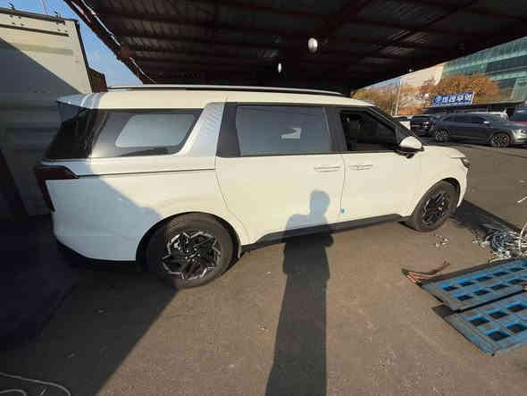 كرلفان ٢٠٢٤ بانزين مكفول ٢٩٠ واصل بصره  بدون كمرك ولي عنده كتاب شهداء  الستفسار *********** ***********
