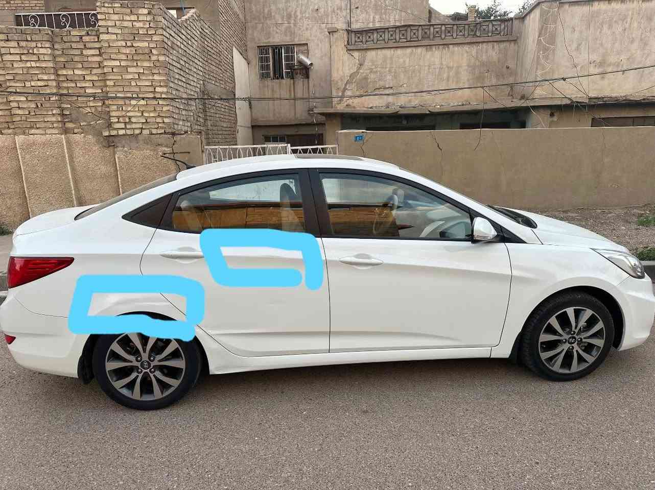 السلام عليكم من رخصة الآدمن
للبيع اكسنت خليجي لون ابيض موديل 2016 محرك 1600 دوش فتحة سقف ماشيه 68 km حقيقي حقيقي السياره مكفوله من الصبغ والبارد عدا هذني الي مأشر عليهن دعجات صغار تجون وتشوفوهن بعينكم سياره مال بيت ونظيفه على ايدينه…مكان السياره بغداد 
للأستفسار الأتصال على الرقم (***********)
