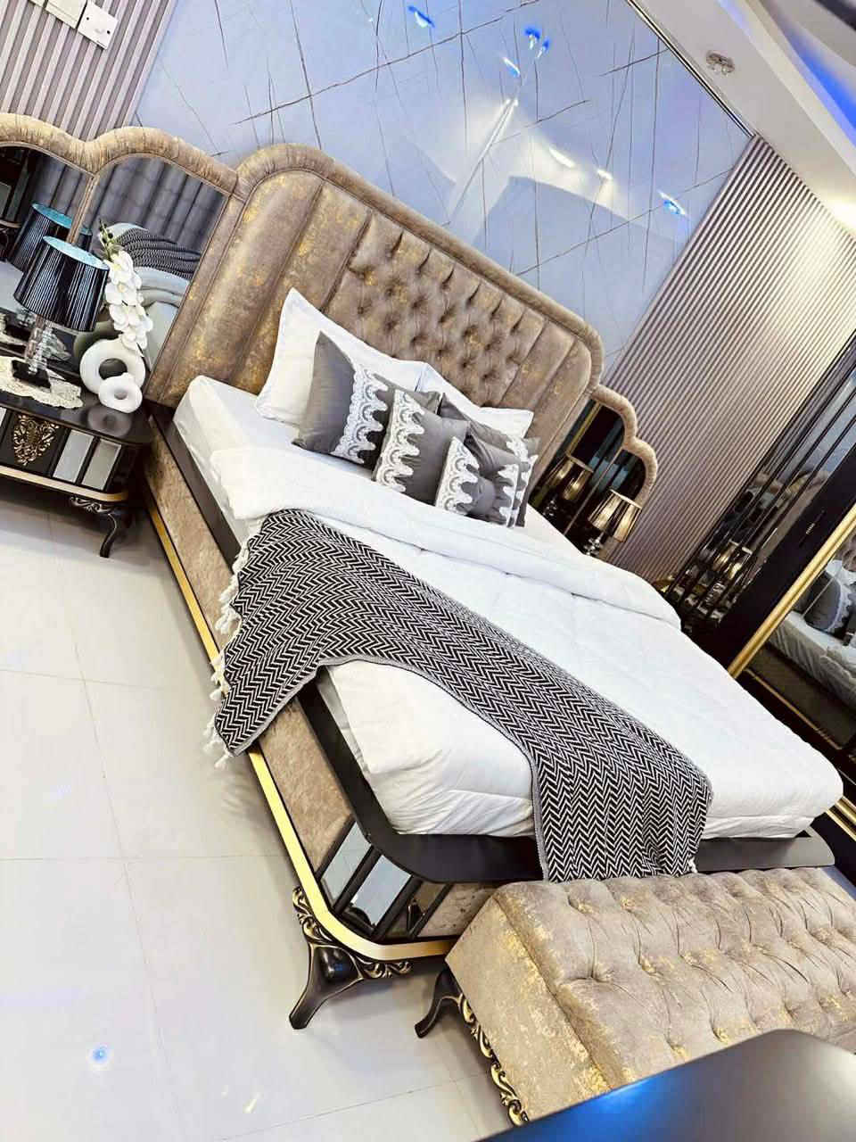 غرفه جديده شخط مابيه ماخذيها ٣٠ ورقه اريده ب١٤٠٠ بيه مجال المكان الشعب ٩ قطع ملاحظه الدوشك هديه وياه


**إذا كنت صاحب هذا الإعلان وتريد حذفه لأي سبب، رجاءا أرسل رسالة إلى الدعم الفني**