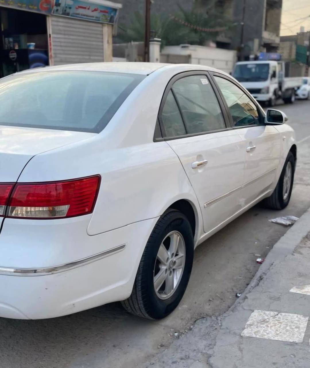 سلام عليكم 
عندي سوناتا موديل 2010 خليجي جديده مكفوله عده الدعاميات مصبوغات ماشيه 135 أربيل جديد الدولي سنويه 2027 مكينه وكير خير من الله صدر مامي خلفي تخم تاير باتري كله جديد مكان سياره بغداد السعر 128 وبيه مجال الشراي للتواصل رقم هاتف ***********
