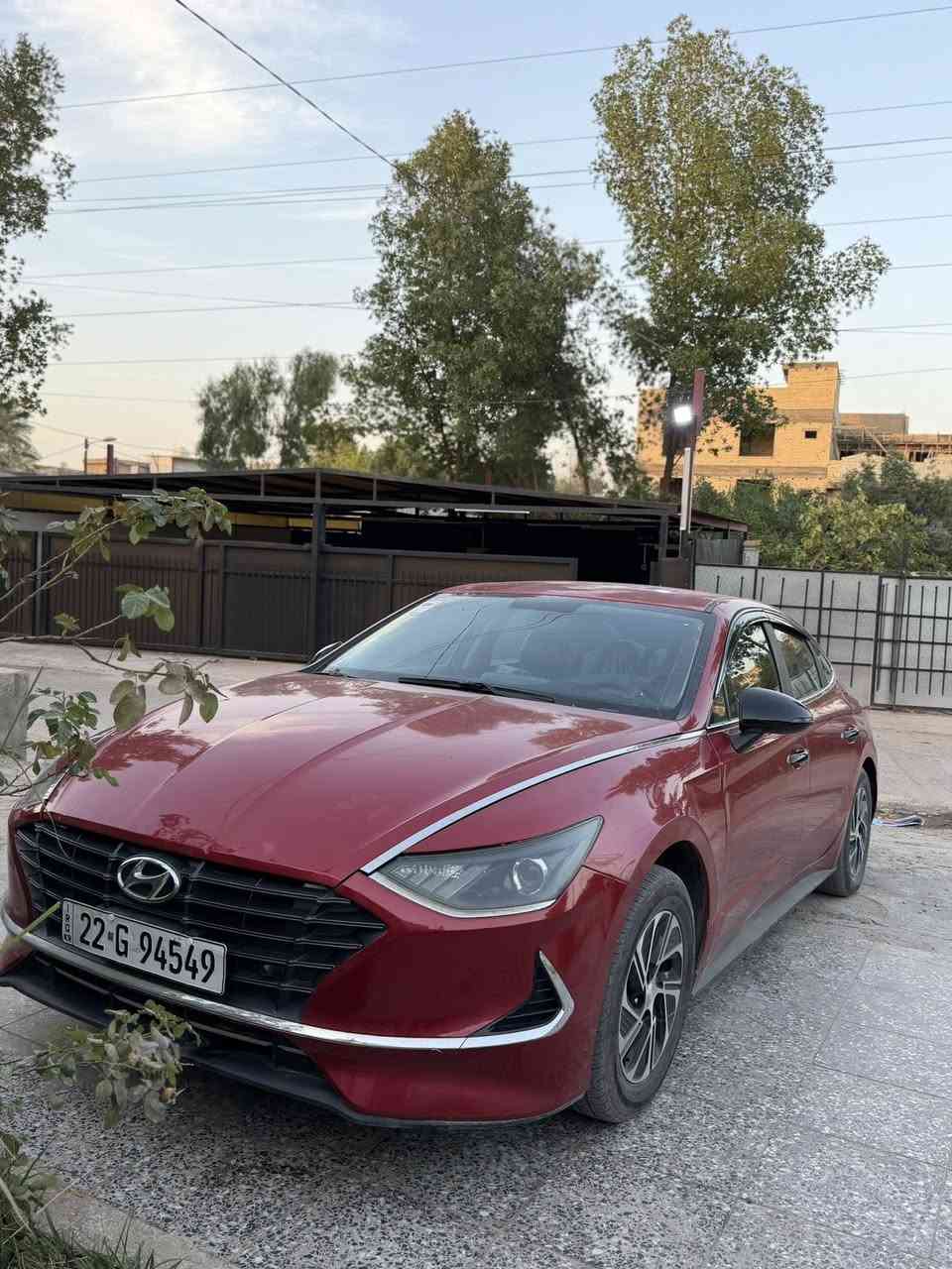 سلام عليكم 
هنونداي سوناتا  هاييبرد 🍃
تكسي دبي 🇦🇪
 مصبوغه عام بدون حادث بيها طخه من كدام بسيطه 

لون احمر كرزي🍒رقم اربيل دولي  

مكينه كير خير من الله 

كير جديد +شفتات 

صدر جديد 

تخم تاير 🛞جديد 

منضومت اطفاء حرائق ذاتيه 

4 وضعيات قياده DRlVEMOD +كروز CRUlEتثبيت سرعه 

لد ثلجي 

تحكم ستيرن جهتين 

 شاشه جبيره 

شاشت اعطال 

تبريد ثلج ❄️

مكان السياره بغداد حي الحسين 
***********
