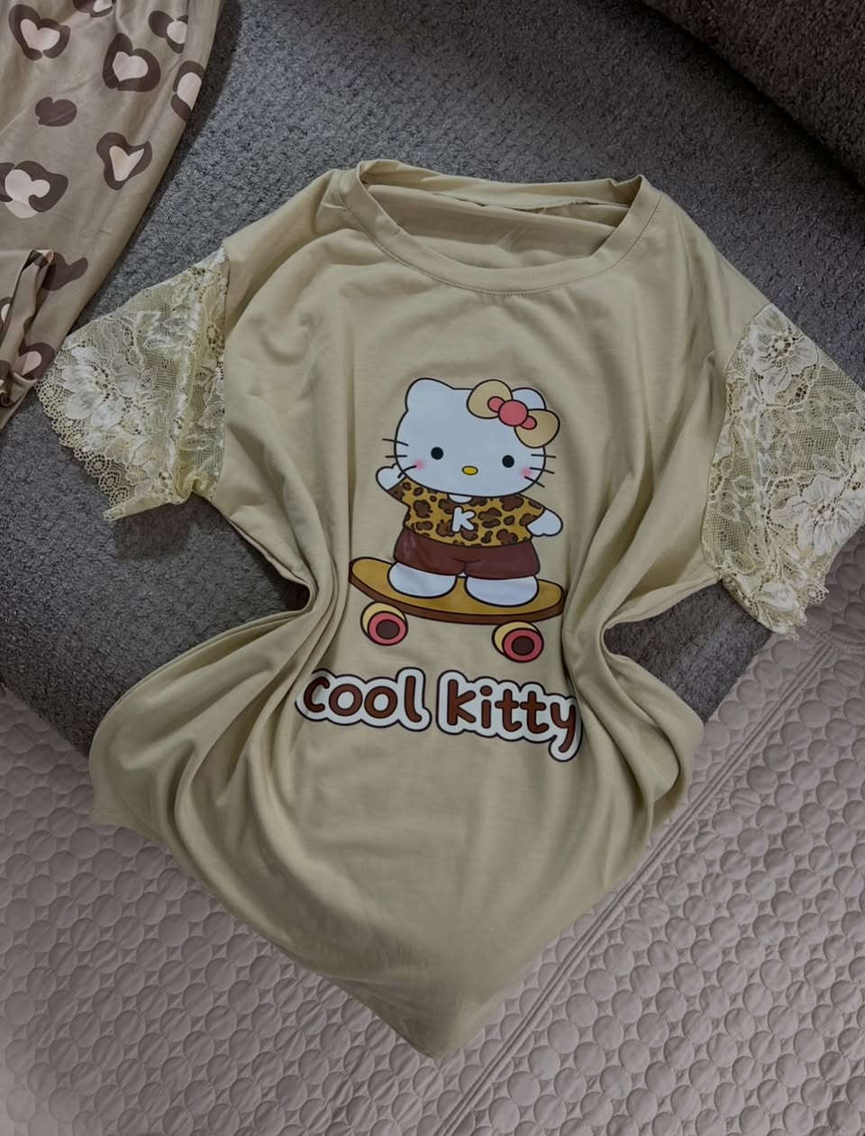 دلال العيد✨💛رجعت كيتي بموديل العيد🥹
الخامه قطنيه متلزك عالجسم يجنن باللبس
السعر 18000 فقط
القياس يلبس من وزن 40 الى وزن 75
_______________ التوصيل 5 لجميع المحافظات


**إذا كنت صاحب هذا الإعلان وتريد حذفه لأي سبب، رجاءا أرسل رسالة إلى الدعم الفني**