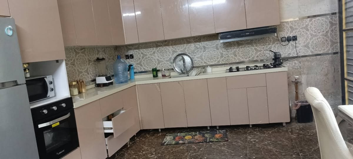 بيت طابقين بالخاجيه مساحه 200م قرب صحه واسط باسمي غير مطلوب ***********.واتساب
