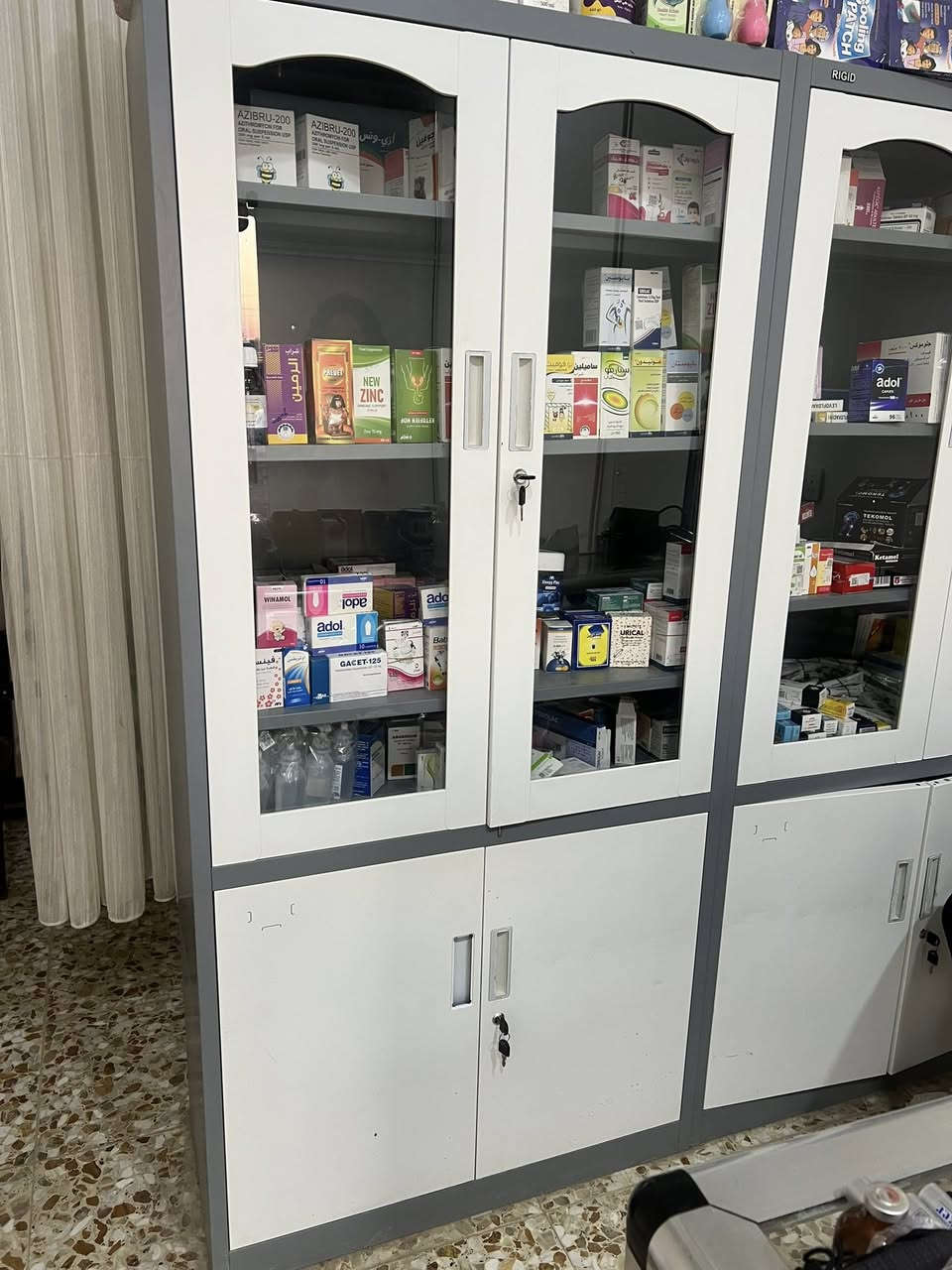 دولاب عدد٢ للبيع
*********** الرقم
