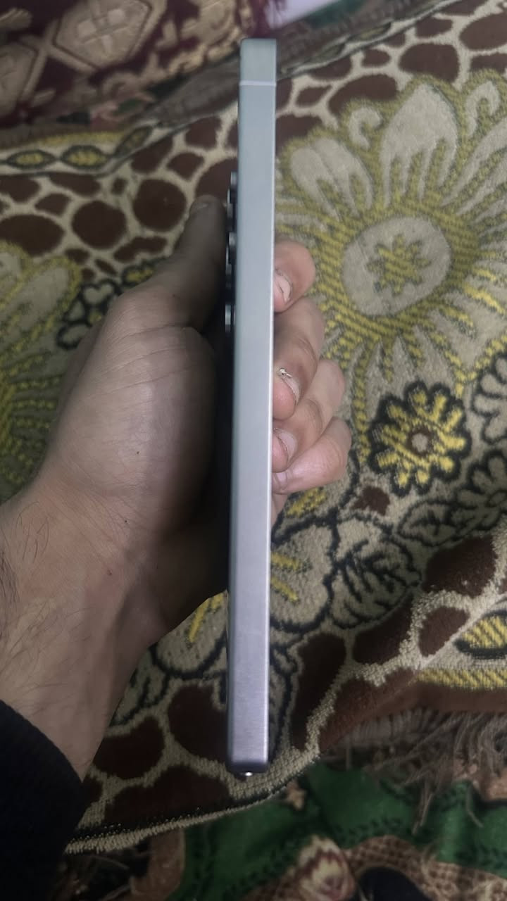 اس ٢٥ الترا لون تيتانيوم اخو الجديد الذاكره ٢٥٦ 
السعر مليون و١٧٥ الف  قفل زلغ مامزلوغ نظافه 100%🔥

مستخدم ٣ اشهر  كامل ملحقاته الكارتونه+ كيبل الاصلي الي يجي وي جهاز 

مكاني بغداد الدوره


**إذا كنت صاحب هذا الإعلان وتريد حذفه لأي سبب، رجاءا أرسل رسالة إلى الدعم الفني**