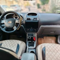 ام كراند اوتماتيك موديل 2013 بغداد لونها ابيض اي حادث مابيها رقمها انك...