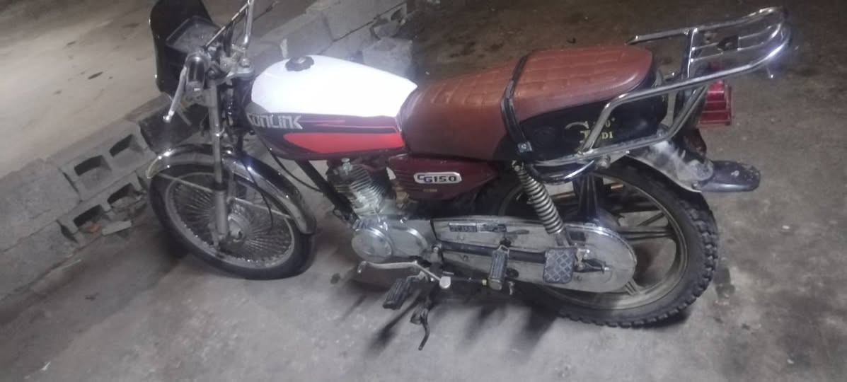 للبيع سيفان كير محرك مبدل كور فقط سعر 300 وبي مجال


**إذا كنت صاحب هذا الإعلان وتريد حذفه لأي سبب، رجاءا أرسل رسالة إلى الدعم الفني**