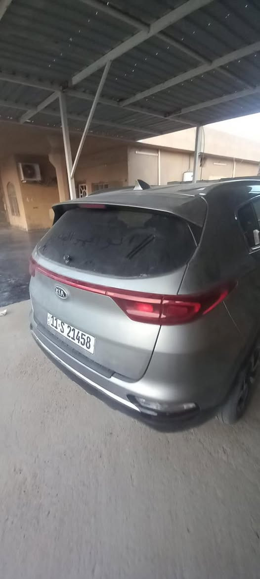 السلام عليكم …سبورتج موديل 22 سياره بيها جاملغ وبنيد بدون تبديل وبدون دواخل ليبل واحد السياره نظيفه 
التواصل /// ***********
