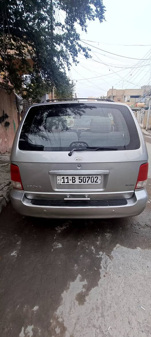 السلام عليكم كيا سيدونا مديل 2005
لبيع 
محرك 6 سلندر
مصبوغه حزام 
لسعر 90 وبيه مجال مكان بغداد
لاستفسار ***********
