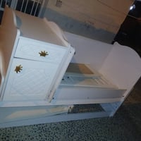 فلوجه حي معلمين • سرير طفل • ميز ٤ كراسي