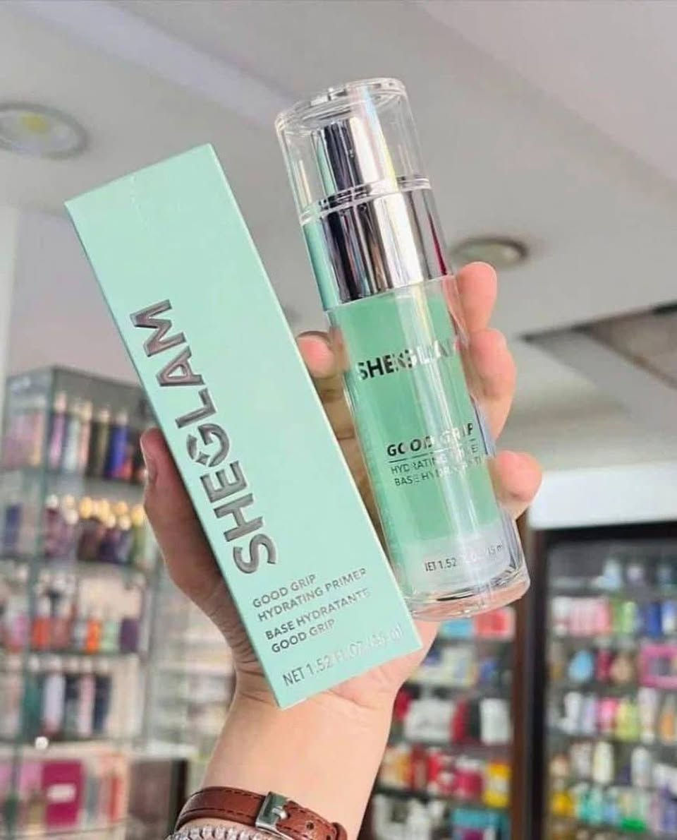 🫧 SHEGLAM  PRIMER original 💯👌
🫧 برايمر الترطيب الفائق لتثبيت المكياج من شيجلام😍

... هذا البرايمر الجلي خالٍ من الزيوت والسيليكون، مصمم لضمان بشرة ناعمة ومتألقة تدوم طوال اليوم. احصلي على مظهر مكياج مثالي وثابت بكل سهولة 😍

... جل خفيف 
... تركيبة خالية من الزيوت والسيليكون 
... ملمس حريري 
... ثبات فائق 
... مناسب لجميع أنواع البشرة


**إذا كنت صاحب هذا الإعلان وتريد حذفه لأي سبب، رجاءا أرسل رسالة إلى الدعم الفني**