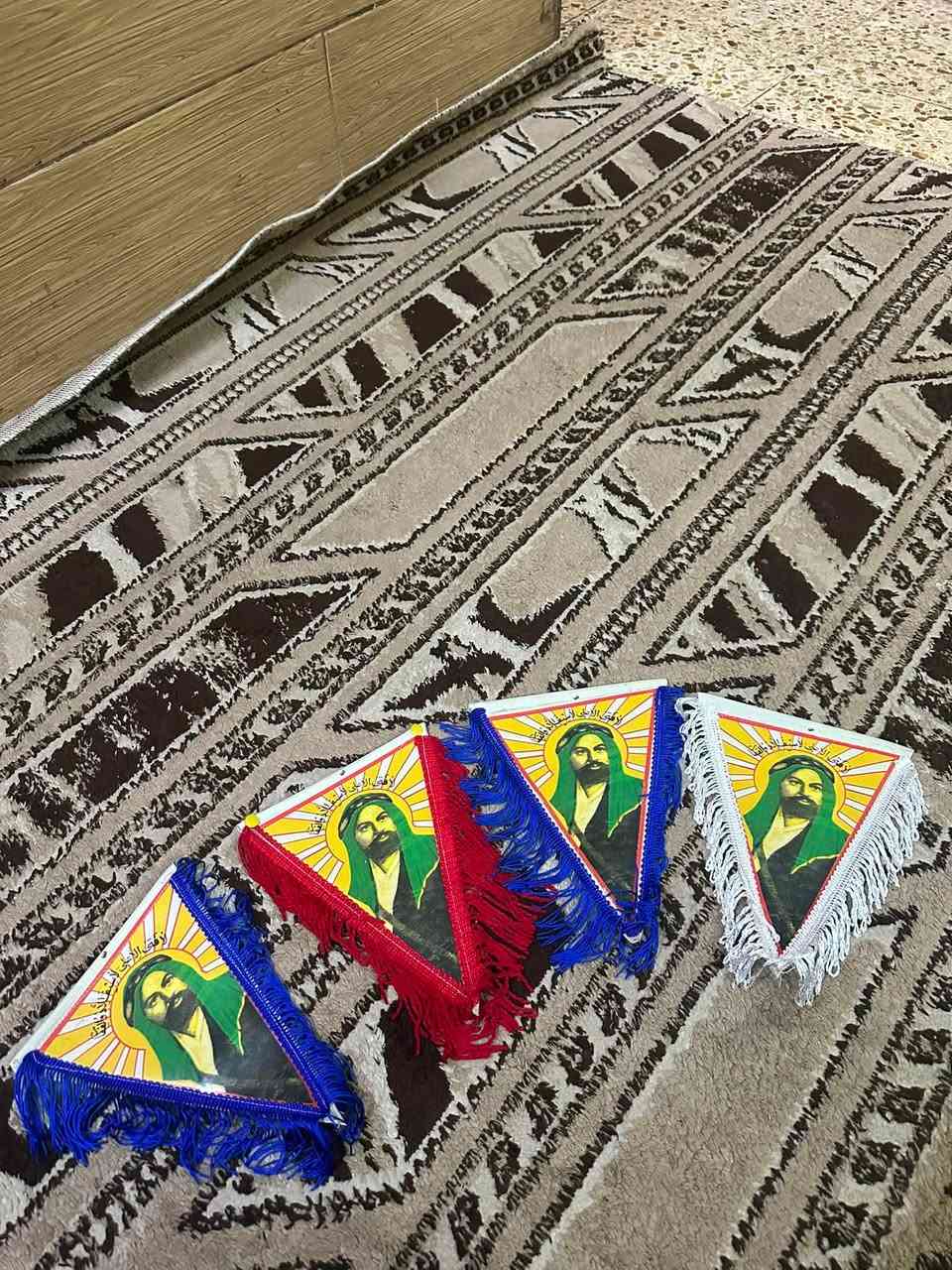 السلام عليكم 

هديه مال إمام علي 

***********

