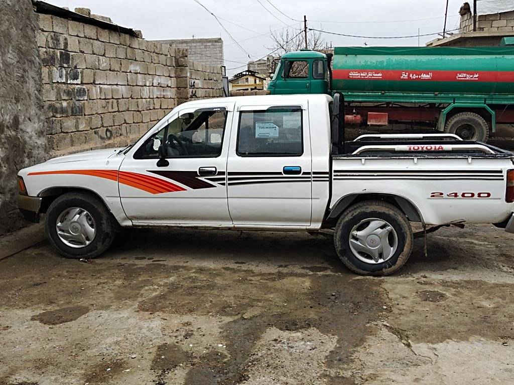 السلام عليكم ورحمة الله وبركاته بيك اب موديل 1993مكينه معمره رايمن كير جديد طخم تاير الاستفسار الاتصال على رقم ***********
