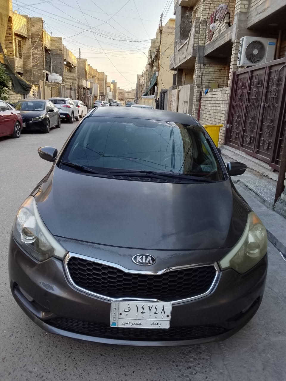 فورتي موديل 2014
وارد امريكي مكينه ٢٠٠٠
 حادث بأمريكا جاملغ وبنيد مبدلات
 وجاملغات خلفيات ثنيهن صبغ  وسياره جاهز تبريد شغال                  رقمي(( *********** ))
سياره باسمي السعر 95 وبيه مجال بسيط مكان الدوره حي اسيا
