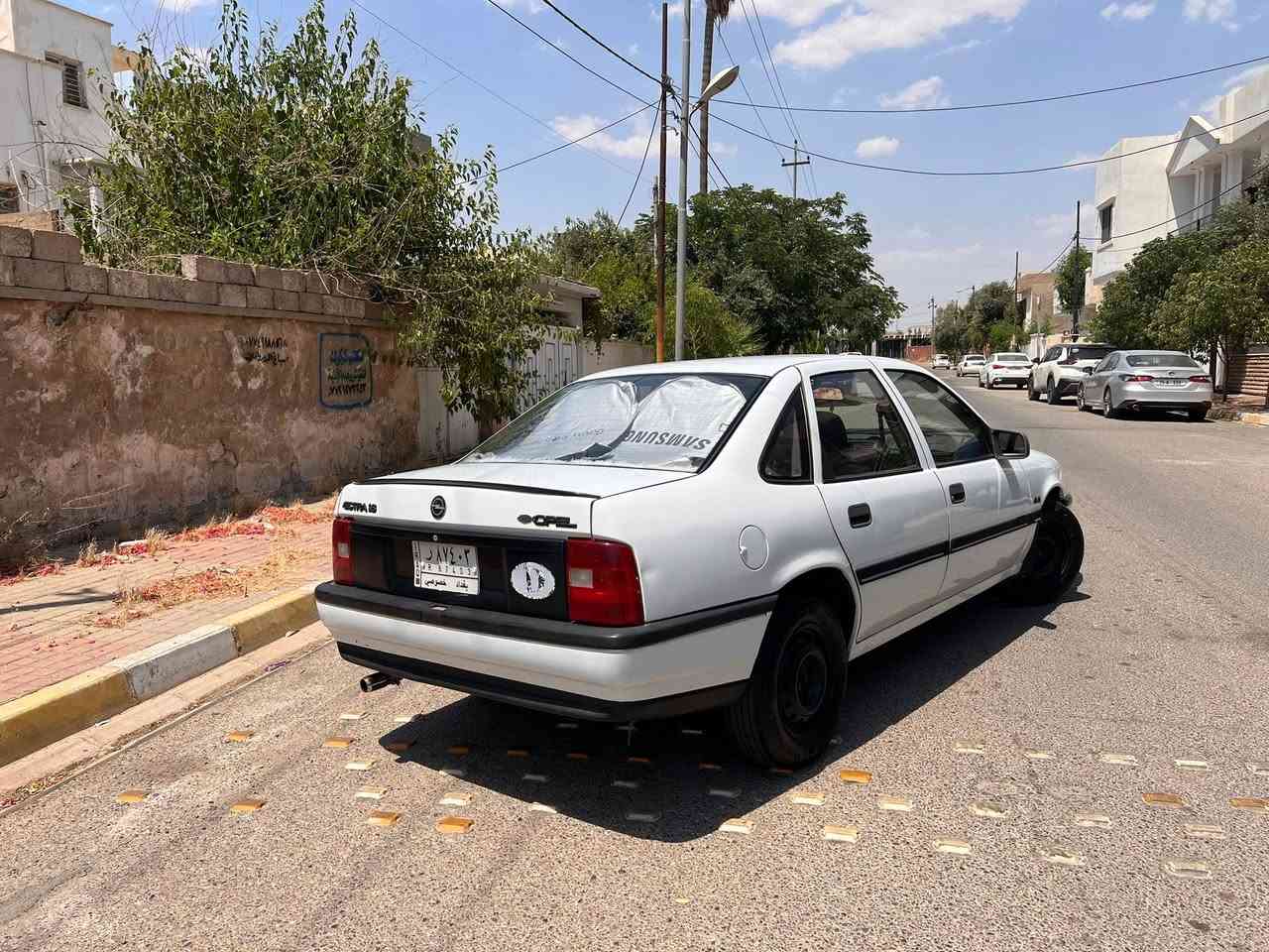 السلام عليكم جميعاً 
من رخصة الادمن 
حبيبي اوبل فكترا  موديل 1992 رقم بغداد مشروع وطني سنويتها لحد 2029 لون ابيض صاحبها اني تحويل وكالة مثل ما تريد 
غرفتها جديدة كهربائياتها كاملة 
محرك حجم 18 شرط مامفتوح برغي ما طاخة صبانة 
ماشية 350 الف 
عنبار بريك جديد دسكات بانزات جديد 
كلج و عينه و بوربرين جديد صدر جديد 
دهن و فلاتر جديدة كهربائياتها كاملة  الظفيرة الداخلية چطل واحد ما بيها كلها على البلاد الجامة الامامية جديدة يعني مابيها اي نقص   دفتر بانزين موجود بطارية قبل 3 اشهر شديتها  سيارة مال بيت 
ضررها مابين الجاملغ والصندوك نص بنص 
الهلالات والدوس مصلحات يعني مابيها قطرة خياس 
ترايك وين ما تريد 
سعرها  43  ورقة 
السيارة بكركوك  
*********** اتصل و تدلل
