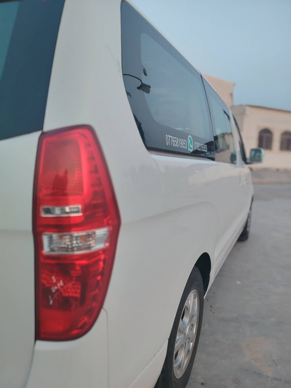 سلام عليكم استاركس 2009 خليحي مفتوح محور مسكر سبلاين 12 قبق اسود سياره بيها جاملغ وشبر بالباب جهه وبه  السايق وبيه مكانات كفاله الباقي  سياره مكينه جديد لا تنقيص ولا تبخير تحوير جديد كير جديد باتري جديد تخم تاير جديد صدر امامي خلفي جديد نقصها مشط تبريد منضومه كامله معه فريزاتها كمبريسر 20 دوشمه جديد سفريات وكشنات سياره مابيها برغي نقص رقم بغداد انكليزي بسمي شخصيا مكاني بابل المسيب السعر 145 رقم تلفوني اثير ***********. اسيا   *********** ما متواجد علفيس فقط اتصال
