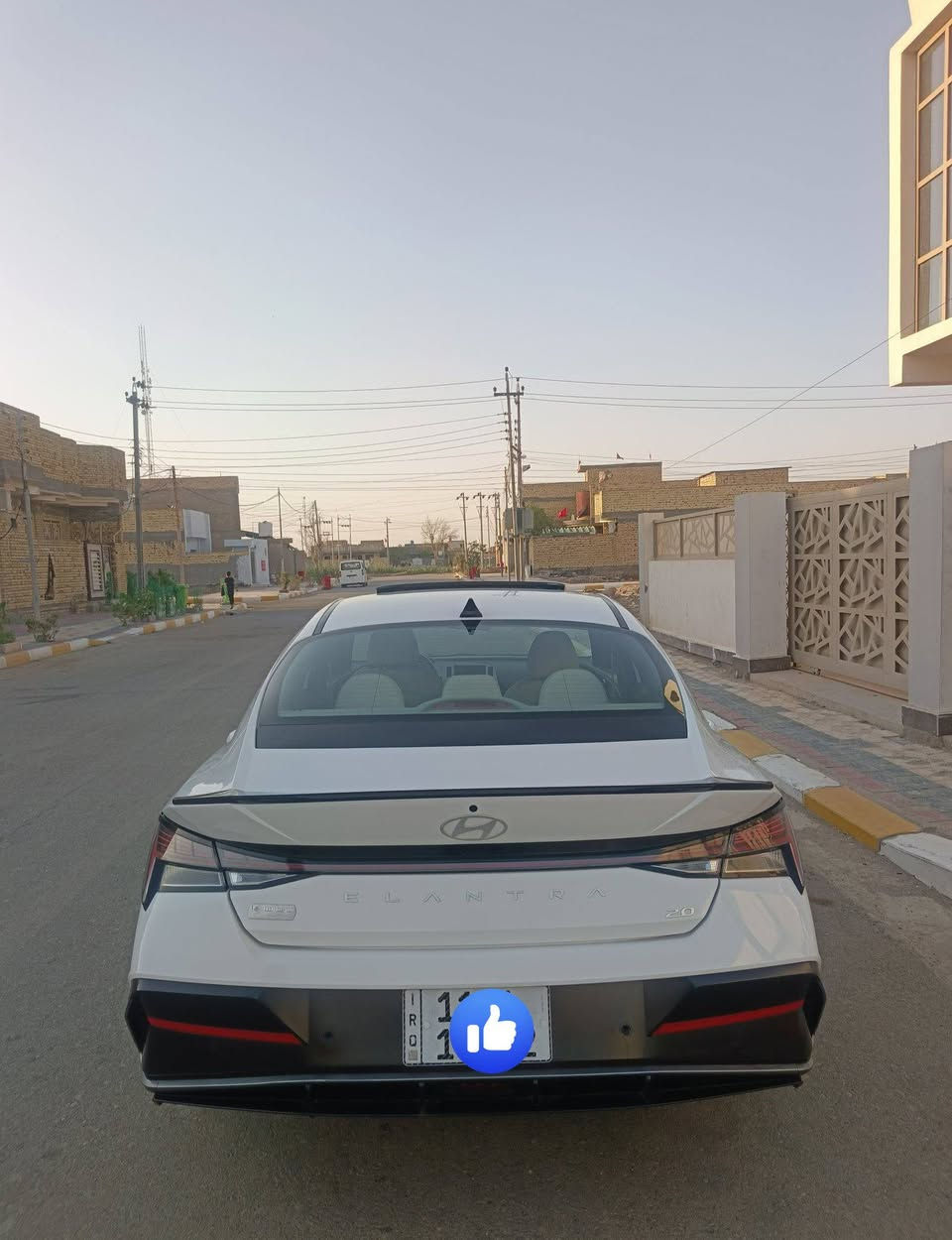 السلام عليك  ورحمة الله وبركاته 
النترا خليجي 2024( كفاله عامه ماعدا صبغ ربع نص الدوسه) 
فووول مواصفات 
محرك 2000 
مرقم بغداد11 ام الضمان
شاشه ديجتال
بصمه 
تشغيل عن بعد 
تحكم سترين 
جنطه ذكي كهربائيه
فتحه سقف
حساس لايت
حساس امامي بلاد
حساس خلفي بلاد
تبريد قطعيتين 
جي بي اس 
كاميرا خلفيه دواره
نظام تشغيل الكامرات
شاشه كبيره اصلي ابل كار بلي 
نظام ترحيب مري شفط
نظام مود درايف إيكو_سبورت_عادي 
5ويل كب كروم حجم 17 
لد امامي نهاري
شباك نيكل
مانع انزلاغ 
مانع انحدار 
لايت عدسه زنون 
جهاز موازنه ABS 
مكان السياره ذي قار قضاء النصر للاستفسار اكثر ه‍. ***********
