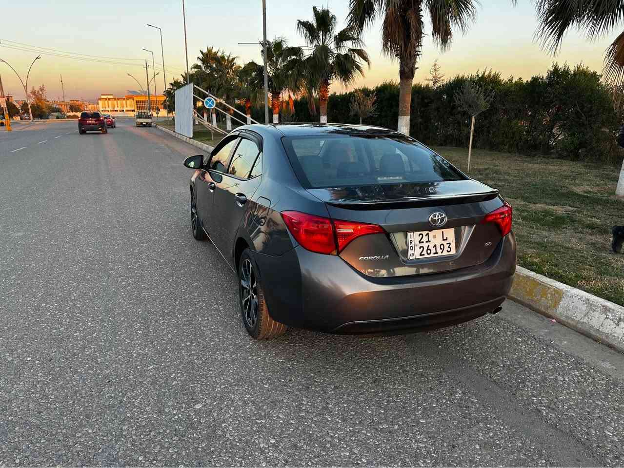 كورلا 2018 se جاملغ امامي جهة السايق مبدل بدون دواخل بدون ايرباك 
وباب خلف سايق مبدل بلادي 
اني مكلف بالنشر هذا رقم صاحب السياره ‭0770 932 2136‬
السعر 144 وبيها بسيط جداً كركوك, العراق
